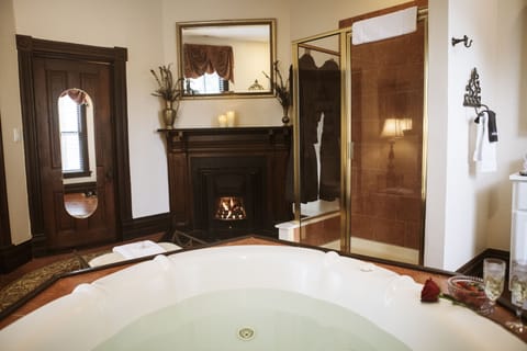 Room, Private Bathroom (Vanderbilt Room) | Bathroom | Designer toiletries, hair dryer, bathrobes, towels