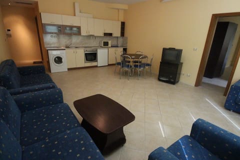 Classic Apartment (6 adults) | Living area | 20-cm TV with cable channels