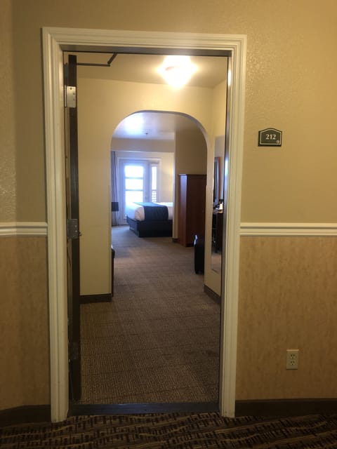 In-room safe, desk, blackout drapes, soundproofing