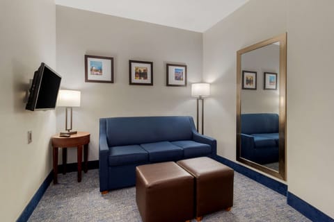 Suite, Multiple Beds, Non Smoking | Premium bedding, pillowtop beds, in-room safe, blackout drapes