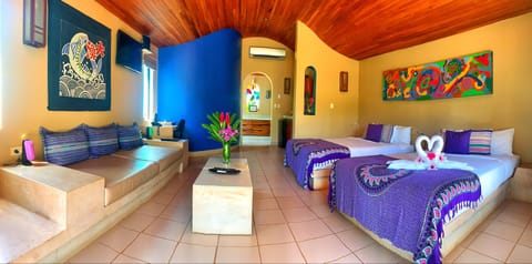 Garden Bungalow 2 Full Size Bed | Minibar, in-room safe, individually decorated, individually furnished