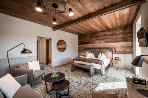 Family Suite, 2 Bedrooms | Hypo-allergenic bedding, down comforters, in-room safe