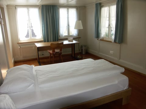 Single Room, Shared Bathroom | Free WiFi