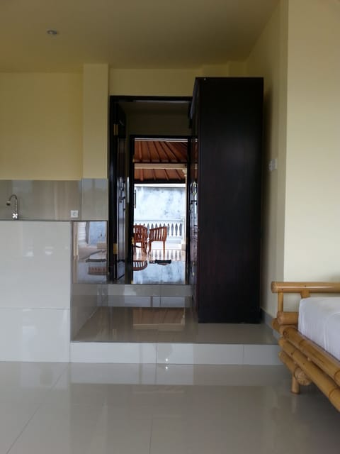 Family Room | Free WiFi