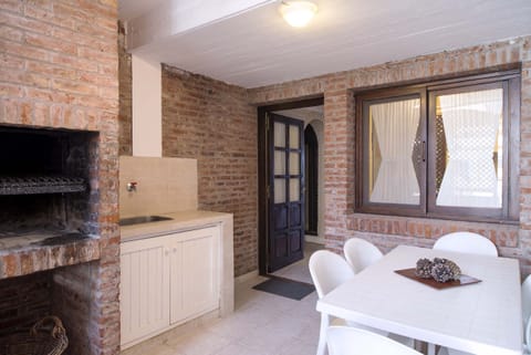 Grand Apartment, 3 Bedrooms, Ground Floor | Terrace/patio