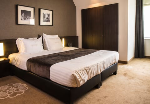 Suite | Premium bedding, minibar, in-room safe, individually decorated