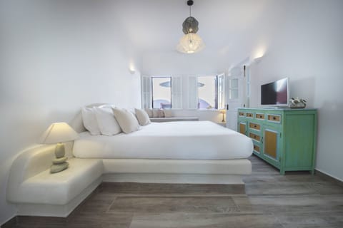 Villa, Ensuite, Sea View (Anemi Villa) | Premium bedding, down comforters, memory foam beds, in-room safe