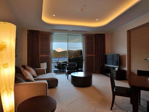 Suite Room, Non Smoking | Minibar, in-room safe, desk, laptop workspace