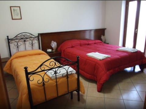 Triple Room | Premium bedding, desk, laptop workspace, cribs/infant beds