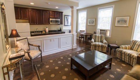 Chatham Executive Suite | Private kitchen