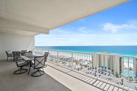 Condo, 3 Bedrooms, Ocean View (1712) | Balcony