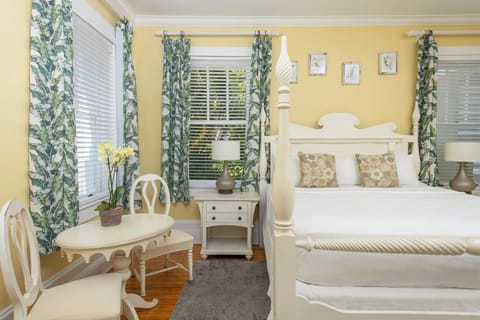 Premium bedding, iron/ironing board, free WiFi, bed sheets