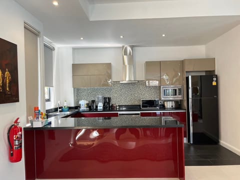 Baan Eng Fah | Private kitchen | Fridge, microwave, coffee/tea maker, electric kettle