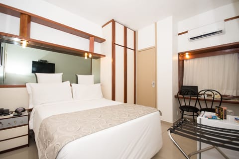 Standard Double Room | Minibar, in-room safe, desk, laptop workspace