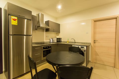 Exclusive Apartment, 1 Bedroom | Mini-refrigerator