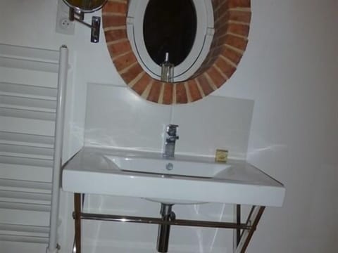 Comfort Triple Room, Ensuite, Garden View | Bathroom