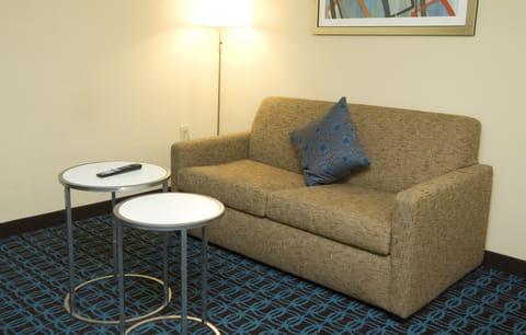 Suite, 2 Queen Beds | Desk, laptop workspace, soundproofing, iron/ironing board