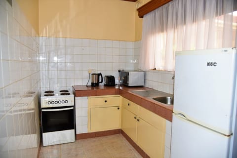 Standard Apartment, 1 Bedroom | Private kitchen | Fridge, microwave, coffee/tea maker, electric kettle