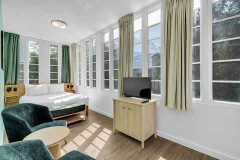 Signature Room, 2 Queen Beds | City view