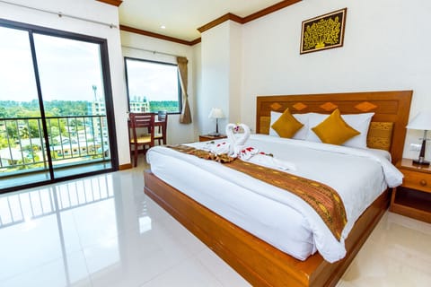 Standard Double Room | Desk, blackout drapes, free WiFi, bed sheets