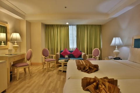 Executive Deluxe Room (Studio) | Premium bedding, in-room safe, free WiFi, bed sheets