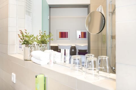 Calm Double Room, Courtyard View  | Bathroom | Shower, free toiletries, hair dryer, towels