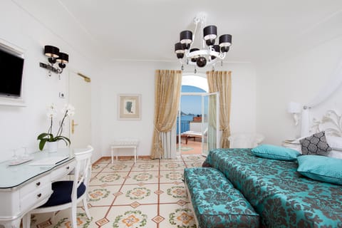 Deluxe Double Room, Terrace, Sea View | Down comforters, minibar, in-room safe, desk