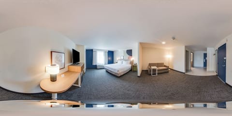 In-room safe, desk, laptop workspace, iron/ironing board