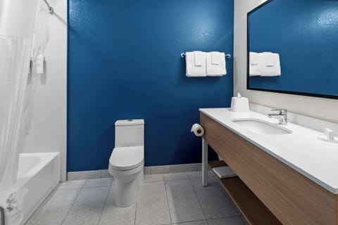 Free toiletries, hair dryer, towels