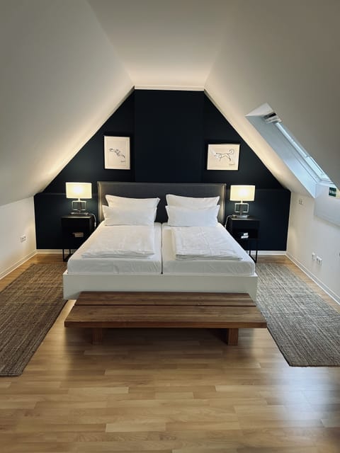 Atelier for 4 (without breakfast) | Hypo-allergenic bedding, desk, laptop workspace, iron/ironing board