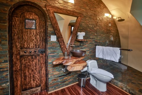 Hobbit Home | Bathroom | Hair dryer, towels