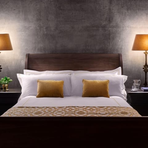 Suite, Mezzanine | 1 bedroom, Frette Italian sheets, premium bedding, down comforters