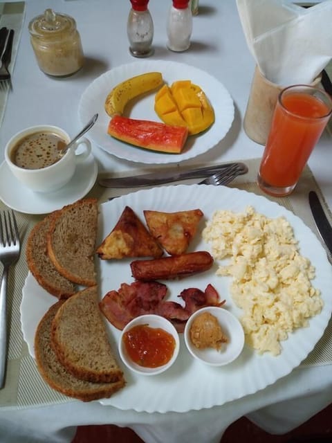 Daily continental breakfast (KES 1200 per person)