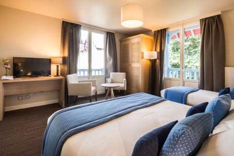 Premium Room | Premium bedding, minibar, in-room safe, desk