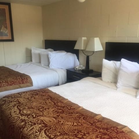 Room, 2 Queen Beds | Premium bedding, free wired internet, bed sheets