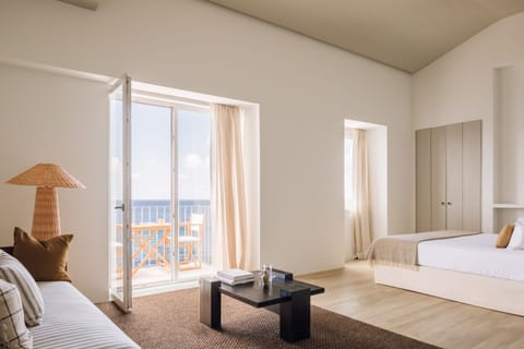 Superior Suite, 1 King Bed, Balcony, Ocean View | Premium bedding, memory foam beds, minibar, in-room safe