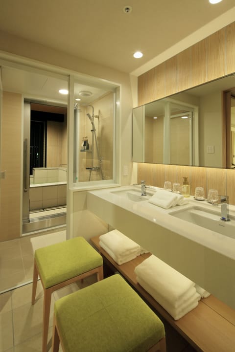 Suite Room with Open-air Bath, Non Smoking | Bathroom | Combined shower/tub, deep soaking tub, free toiletries, hair dryer