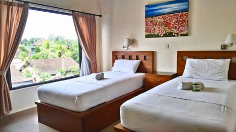 Deluxe Twin Room | Free WiFi, bed sheets