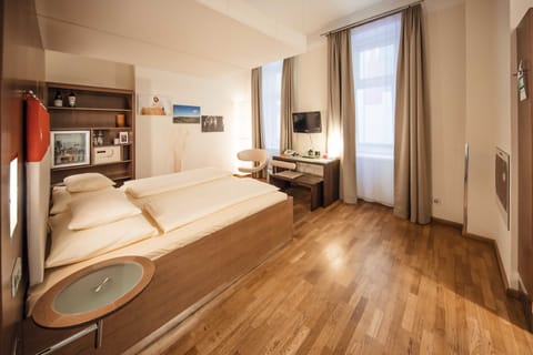Economy Double Room | Premium bedding, minibar, in-room safe, desk