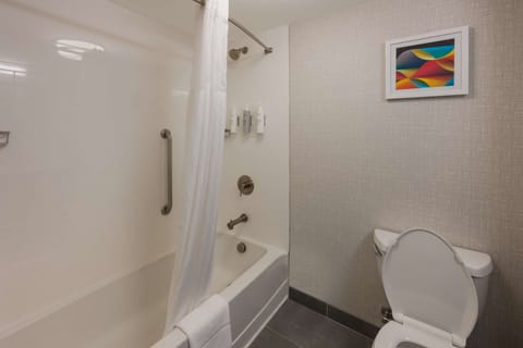 Room, 2 Queen Beds, Accessible (Hearing) | Bathroom shower