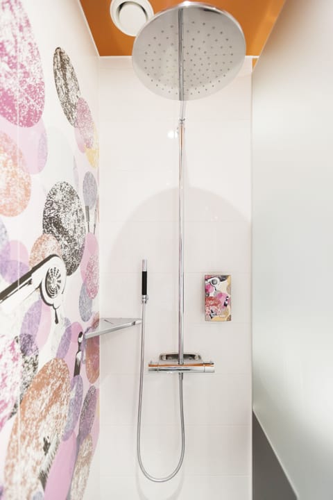 Shower, rainfall showerhead, eco-friendly toiletries, hair dryer