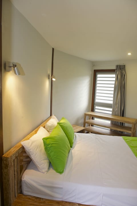 Bungalow, 2 Bedrooms, Terrace, Garden View | 2 bedrooms, minibar, cribs/infant beds, free WiFi