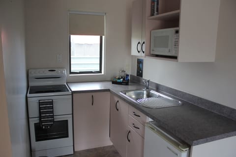 2 Bedroom Unit | Private kitchen | Fridge, microwave, stovetop, coffee/tea maker