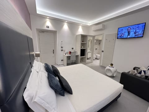 Double Room (no. 51) | Frette Italian sheets, premium bedding, down comforters, pillowtop beds