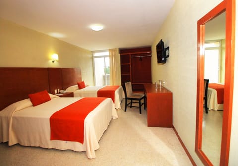 Double Room | Premium bedding, desk, iron/ironing board, free WiFi