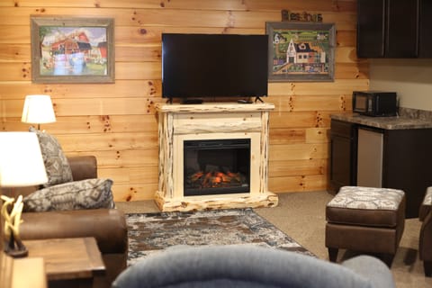 Premium Suite, 1 Bedroom, Fireplace | Fireplace