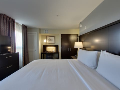 Suite, 1 King Bed, Accessible (Communications, Accessible Tub) | Premium bedding, pillowtop beds, desk, blackout drapes