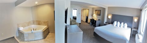 Suite, 1 King Bed, Non Smoking | Private spa tub