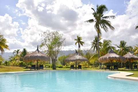 Outdoor pool, pool umbrellas, sun loungers