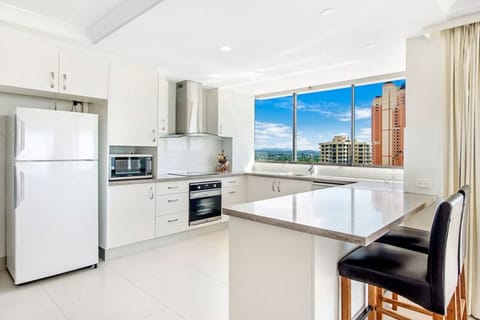 Superior 2 Bedroom Ocean View Apartment | Private kitchen | Full-size fridge, microwave, oven, stovetop